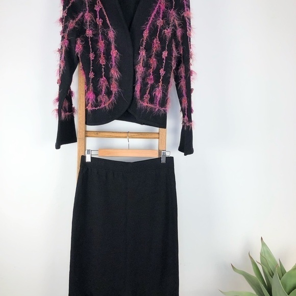 VINTAGE Egoiste black & pink feather blazer midi skirt suit size 4 - Picture 7 of 17